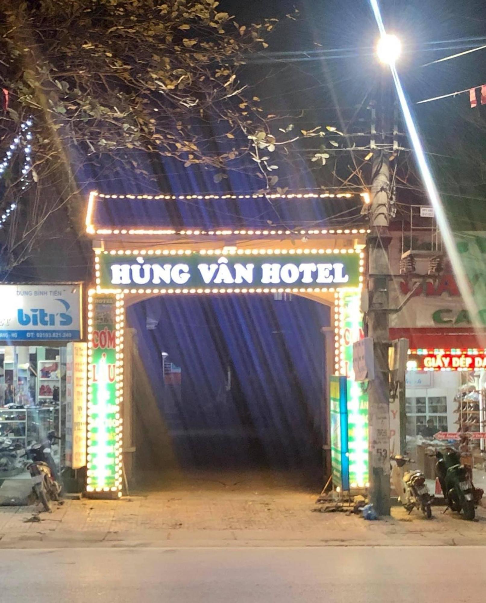 Khach San Hung Van Hotel Ha Giang Exterior photo