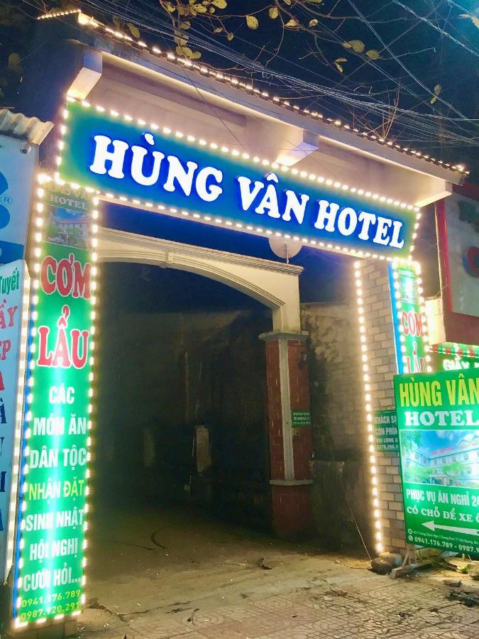 Khach San Hung Van Hotel Ha Giang Exterior photo